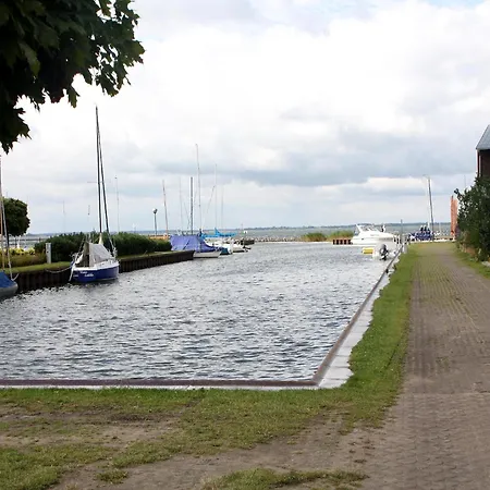 Semesterbostad Doppelhhaus Fuer 7 Personen Am In